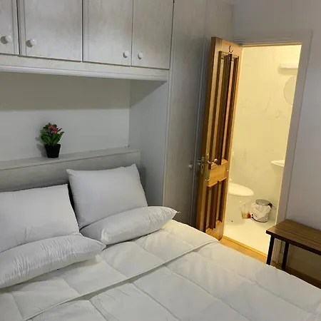 Dublin15 Homestay *